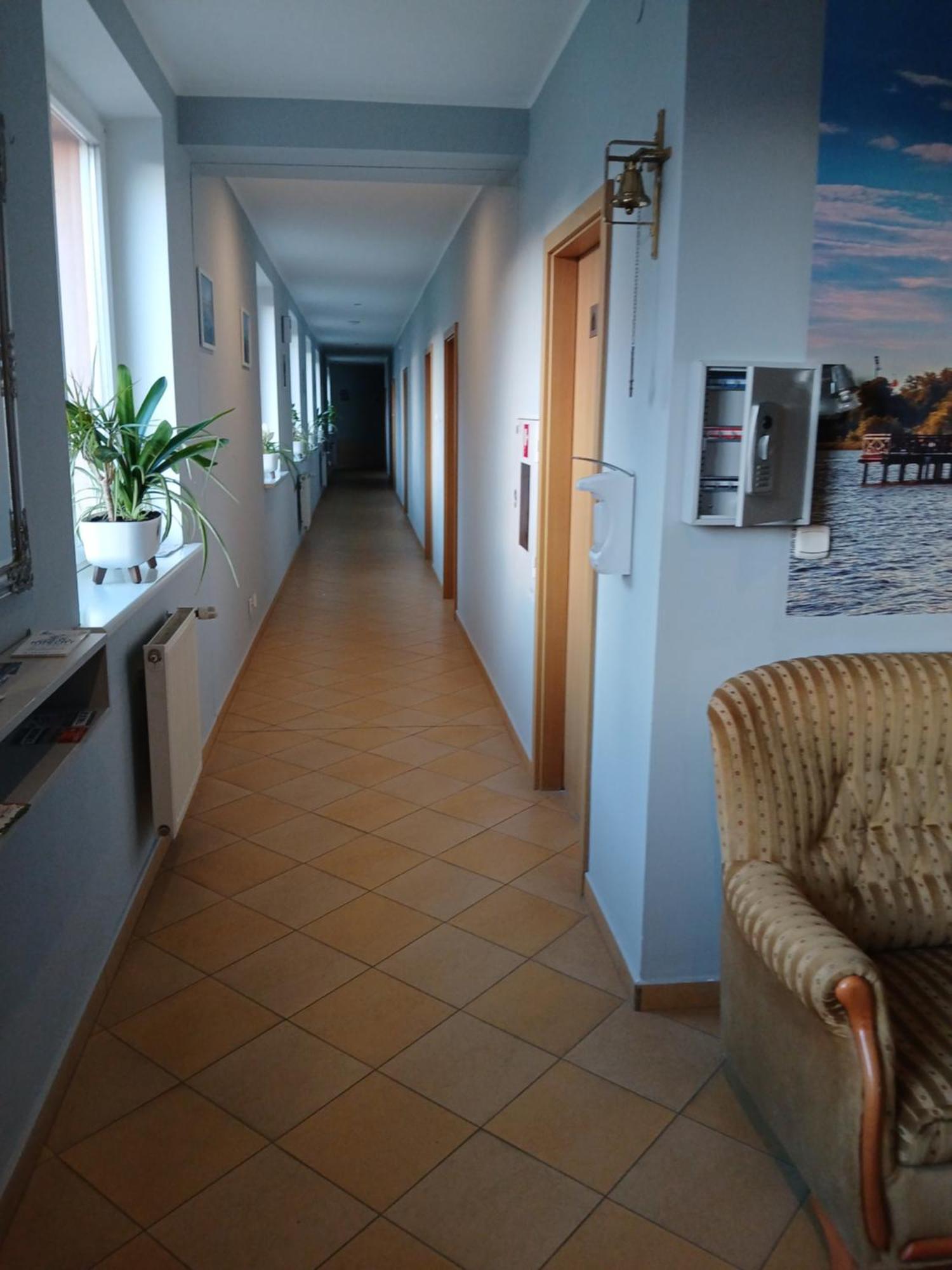Bed and Breakfast Dom Brama Mazur à Ostróda Extérieur photo