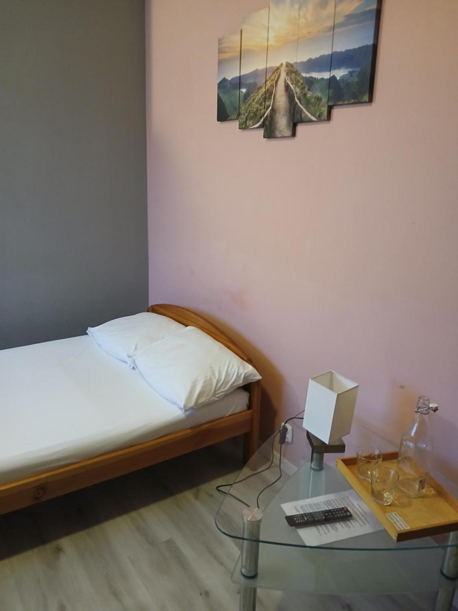 Bed and Breakfast Dom Brama Mazur à Ostróda Extérieur photo